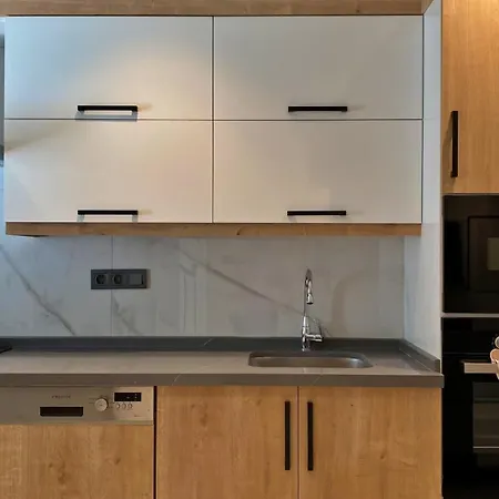 Апартаменты Oeykuem *